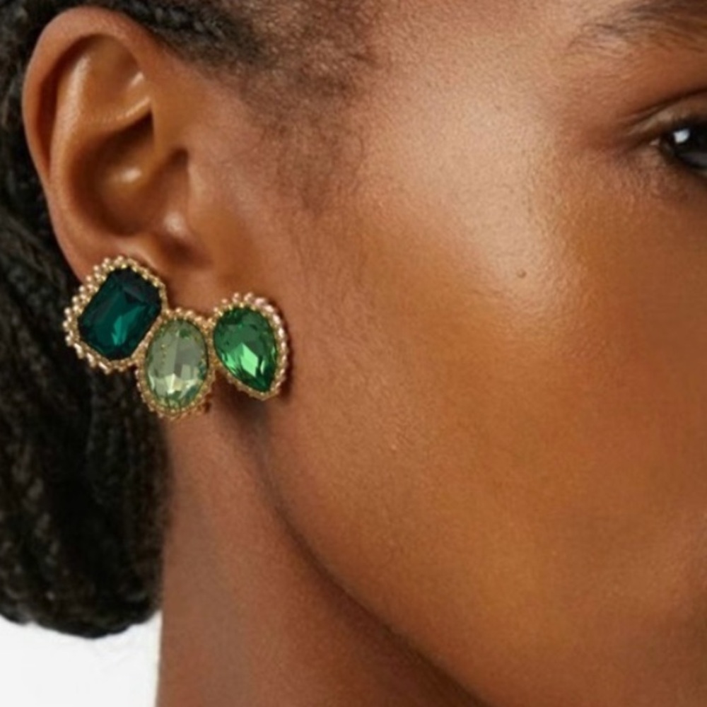 OSCAR de La Renta • Emerald-Cut Scramble Ear Cuffs Clip On Earrings . Greens - Picture 2 of 7